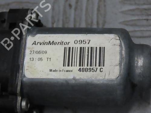 Rudehejsemekanisme ventre foran RENAULT TWINGO II (CN0_) 1.5 dCi (CN0E) (64 hp) 19149669