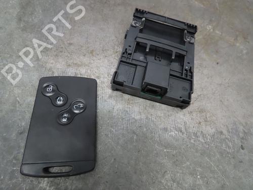 Used Card reader RENAULT ZOE (BFM_) ZOE (92 hp) 16537868