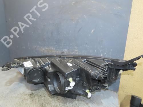 Faro anteriore destro Faro anteriore destro FORD TRANSIT CUSTOM V710 Van (NRN) 2.0 EcoBlue (136 hp) 36939584 36939584