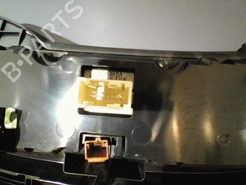 instrument-cluster-citroen-c3-picasso-sh_-16-hdi-98053829zd-2008-10762496 main image