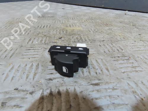 Right rear window switch PEUGEOT 208 II (UB_, UP_, UW_, UJ_) 1.2 PureTech 100 | BP29469664I28 