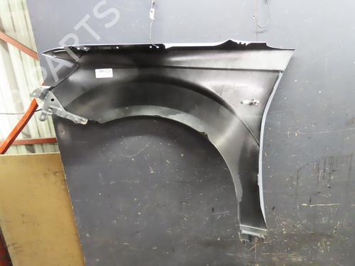 Used Right front fenders MITSUBISHI OUTLANDER II (CW_W) 2.0 DI-D (CW8W) (140 hp) 23114456