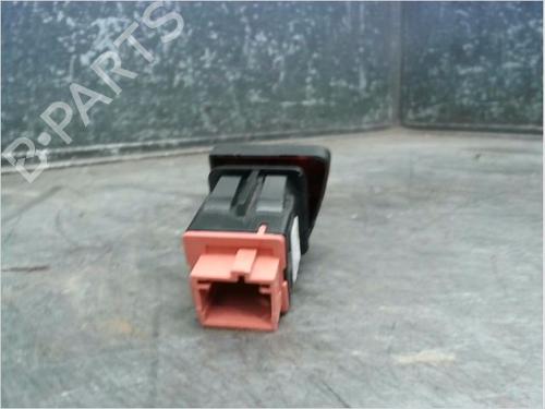 Used Warning switch PEUGEOT 5008 (0U_, 0E_) 1.6 HDi (112 hp) 14978990