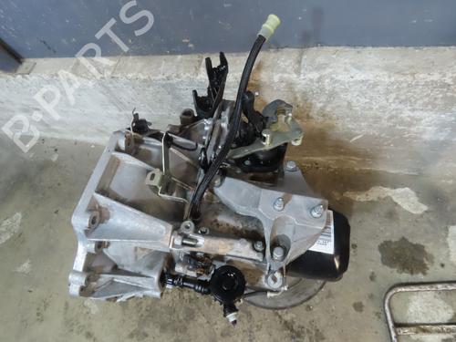 Gearbox DACIA SANDERO II 1.0 SCe 75 (B8JC, B8JD) | BP21391774M3 