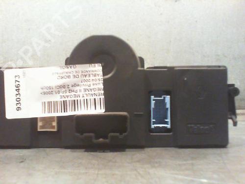 Used Climate control RENAULT MEGANE II Saloon (LM0/1_) 2.0 dCi (150 hp) 23113812