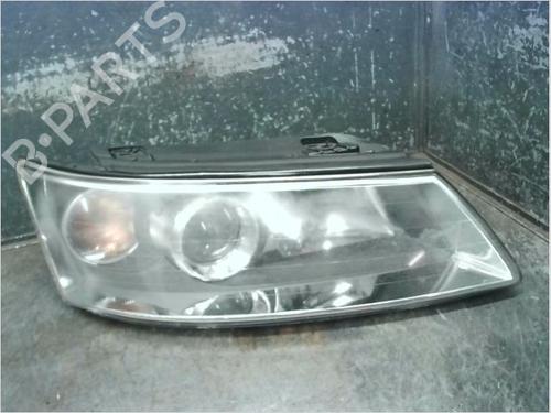Used Right headlight HYUNDAI SONATA V (NF) 2.0 CRDi (140 hp) 12604598