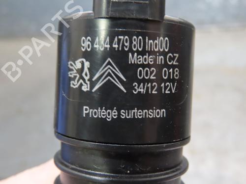 Used Washer pump PEUGEOT 5008 (0U_, 0E_) 1.6 HDi (112 hp) 15903127