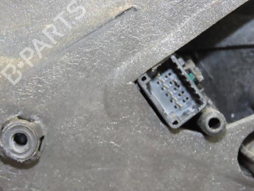 Retrovisor derecho RENAULT CLIO III (BR0/1, CR0/1) 1.5 dCi (75 hp) 25480016