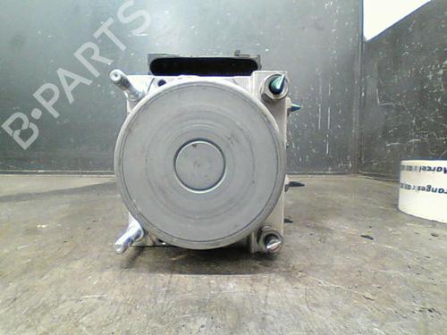 Used ABS pump RENAULT CLIO III (BR0/1, CR0/1) 1.5 dCi (BR17, CR17) (86 hp) 10760919