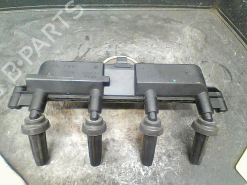 Used Ignition coil PEUGEOT 206 Hatchback (2A/C) 1.4 i (75 hp) 10758509