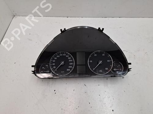 Used Instrument cluster MERCEDES-BENZ C-CLASS (W203) C 220 CDI (203.008) (150 hp) 18697211
