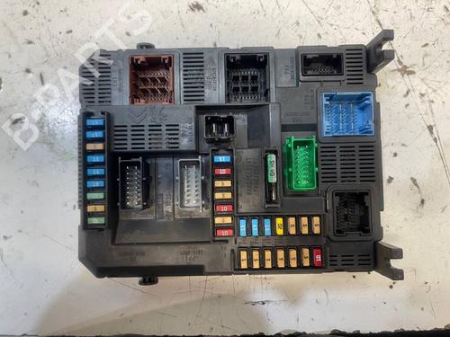 Used Fuse box PEUGEOT 308 II (LB_, LP_, LW_, LH_, L3_) [2013-2021]  31313115