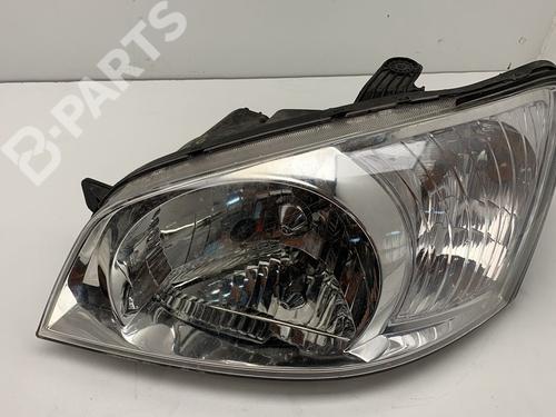 Left headlight HYUNDAI GETZ (TB) 1.5 CRDi | BP11009237C28 