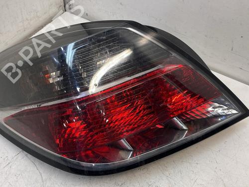 Venstre Baklys OPEL ASTRA H GTC (A04) [2005-2010]  28213101