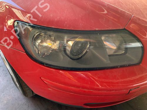 Lyskaster høyre VOLVO V50 (545) 1.6 D (110 hp) 31648579