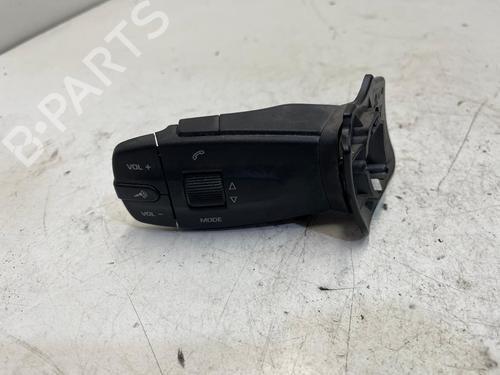 Used Steering wheel controls SEAT IBIZA IV SC (6J1, 6P5) [2008-2018]  20596934