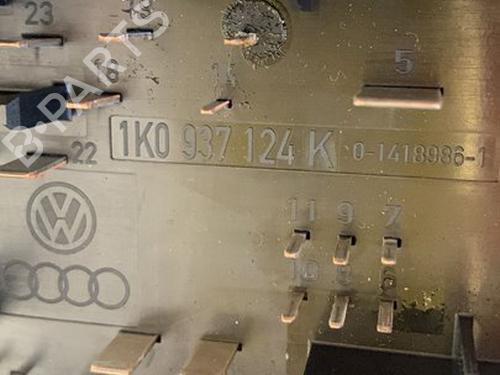Fuse box VW GOLF PLUS V (5M1, 521) 1.9 TDI | BP13376355E1 
