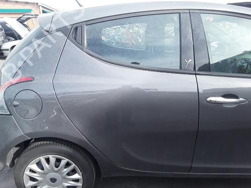 Used Right rear door LANCIA YPSILON (312_) 1.3 D Multijet (312.YXE1A, 312.YXU1A) (95 hp) 31018293