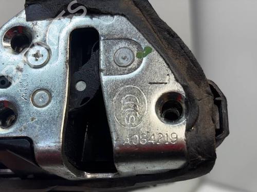 Rear left lock TOYOTA AURIS (_E18_)  | BP28000361C100