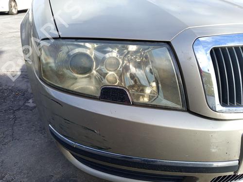 Højre forlygte SKODA SUPERB I (3U4) 1.9 TDI (130 hp) 31070162