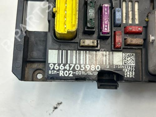 Fuse box PEUGEOT 407 (6D_)  | BP25136142E1 
