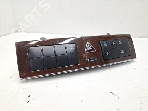 Switch MERCEDES-BENZ C-CLASS (W203) C 220 CDI (203.008) | BP19107496I30