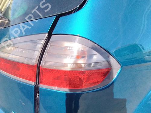 right-taillight-ford-s-max-wa6-2006-2007-2008-2009-2010-2011-2012-2013-2014-31940339 main image