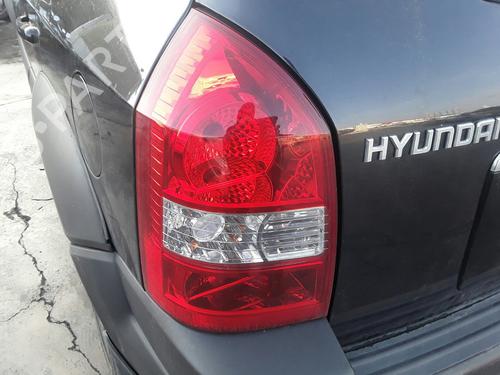 Left taillight HYUNDAI TUCSON (JM) 2.0 CRDi (113 hp) 18019047