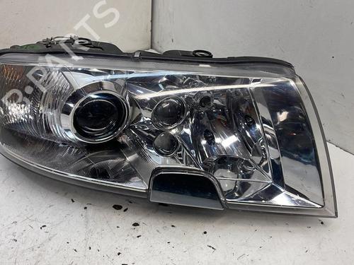 Used Right headlight SKODA SUPERB I (3U4) 2.0 TDI (140 hp) 29626567