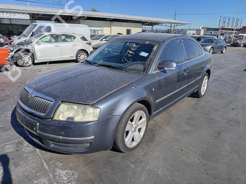 Right headlight SKODA SUPERB I (3U4) 2.0 TDI | BP29626567C29 