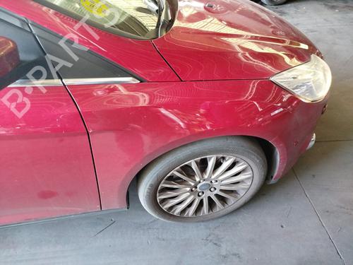 Right front fenders FORD FOCUS III Turnier 2.0 TDCi 2171302 |
