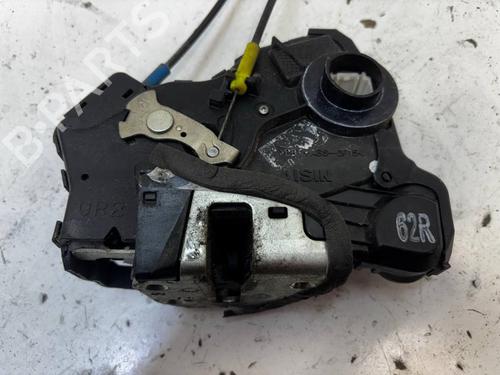 Used Front right lock TOYOTA AVENSIS (_T25_) 2.2 D-4D (ADT251_, ADT251R) (150 hp) 26949915