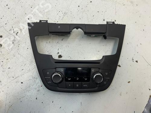 Used Climate control OPEL INSIGNIA A (G09) 2.0 CDTI (68) (131 hp) 23502226