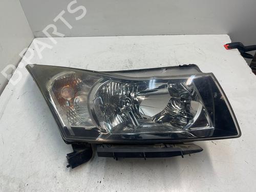 Used Right headlight CHEVROLET CRUZE (J300) 1.6 (124 hp) 21539814