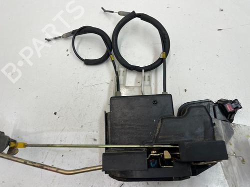 Used Front right lock HYUNDAI SANTA FÉ I (SM) 2.4 16V (146 hp) 18257884