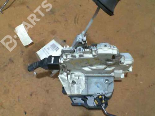 Fechadura trás direita AUDI A4 B7 (8EC) 2.0 TDI (170 hp) 11005446