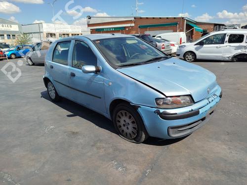 Fuse box FIAT PUNTO (188_) 1.9 JTD 80 (188.237, .257, .337, .357) | BP19877825E1 