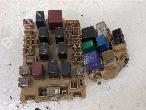 Used Fuse box TOYOTA CELICA Coupe (_T23_) 1.8 16V VT-i (ZZT230_, ZZT230) (143 hp) 29916763