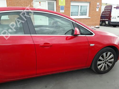 Used Right front door OPEL ASTRA J (P10) [2009-2016]  23876351