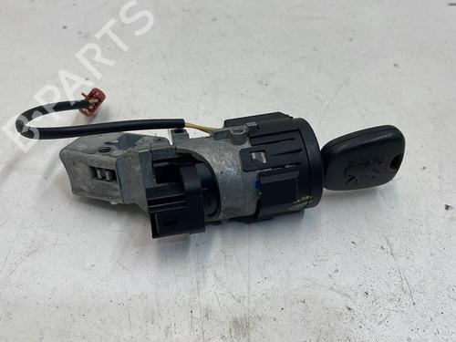Used Ignition barrel PEUGEOT PARTNER Box Body/MPV 1.6 HDi (109 hp) 17479740