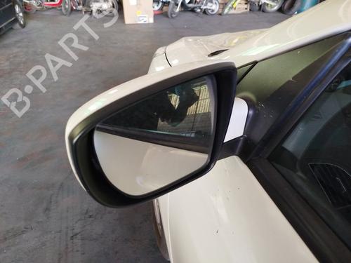 Used Left mirror HYUNDAI ix35 (LM, EL, ELH) [2009-2016]  27897313