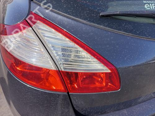 Venstre baklys, luke RENAULT MEGANE III Hatchback (BZ0/1_, B3_) 1.9 dCi (BZ0N, BZ0J) (131 hp) 29631776