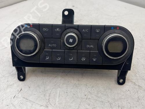 AC Styreenhet / Manøvreringsenhet NISSAN QASHQAI I (J10, NJ10) 2.0 dCi (150 hp) 29066467