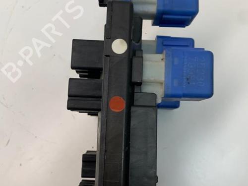 Used Fuse box NISSAN PATROL GR V Wagon (Y61) 3.0 DTi (160 hp) 15548385