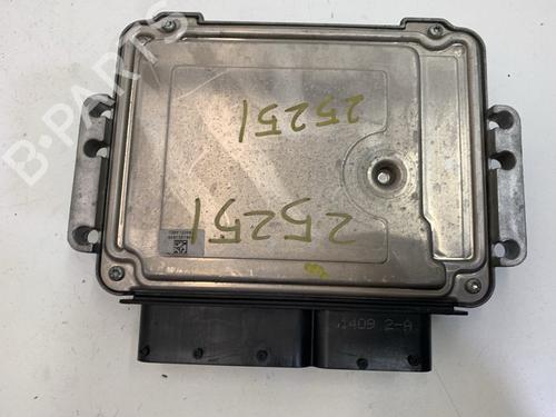 Engine control unit (ECU) HYUNDAI i30 (FD)  | BP17588737M57 