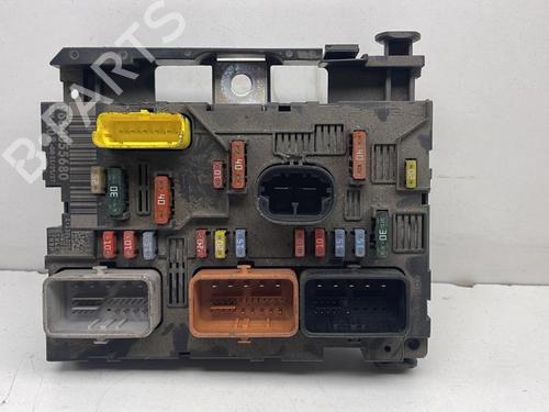 Used Fuse box OPEL INSIGNIA A (G09) [2008-2017]  31022636