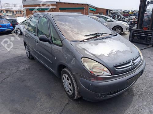 Right headlight CITROËN XSARA PICASSO (N68) 2.0 HDi | BP29127371C29 