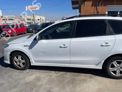 Right headlight HYUNDAI i30 Estate (FD) 1.6 CRDi | BP30548429C29 