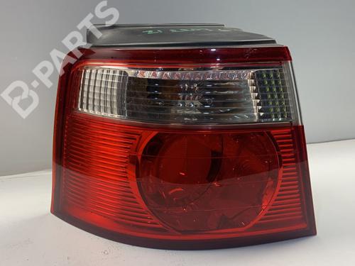 Used Left taillight KIA CARENS II MPV (FJ) 2.0 CRDi (113 hp) 11571445