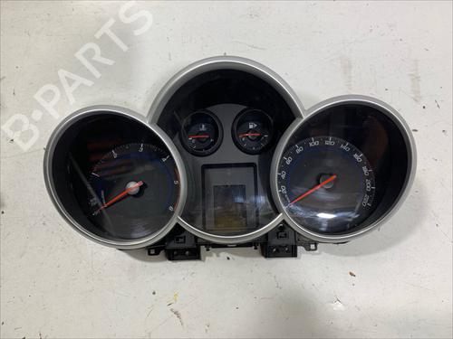 Used Instrument cluster CHEVROLET CRUZE (J300) 1.7 D (131 hp) 29375707